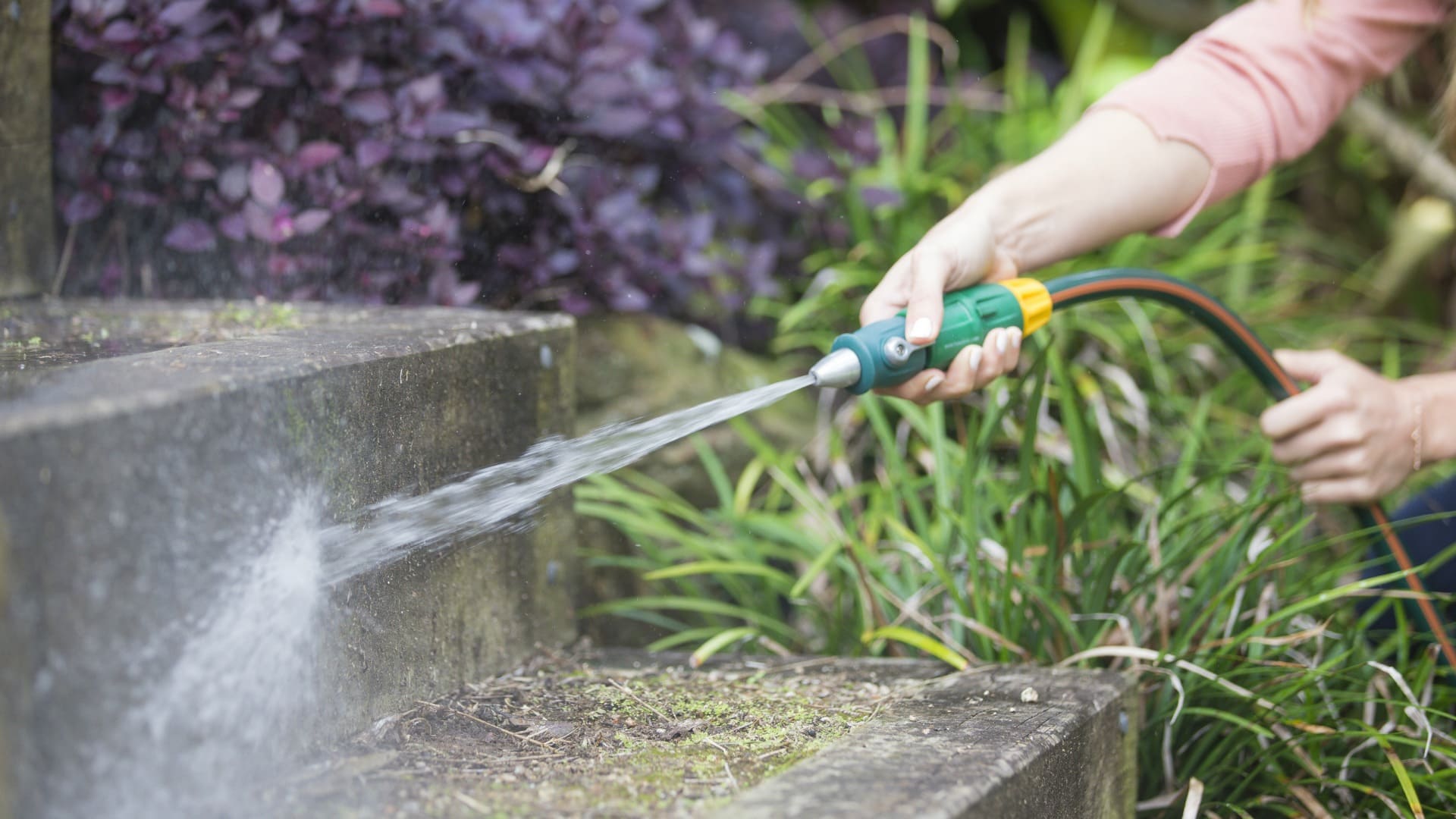Cleaning Your House’s Exterior